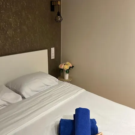 Rent A - Cosy 2bdr Apartment Paris
